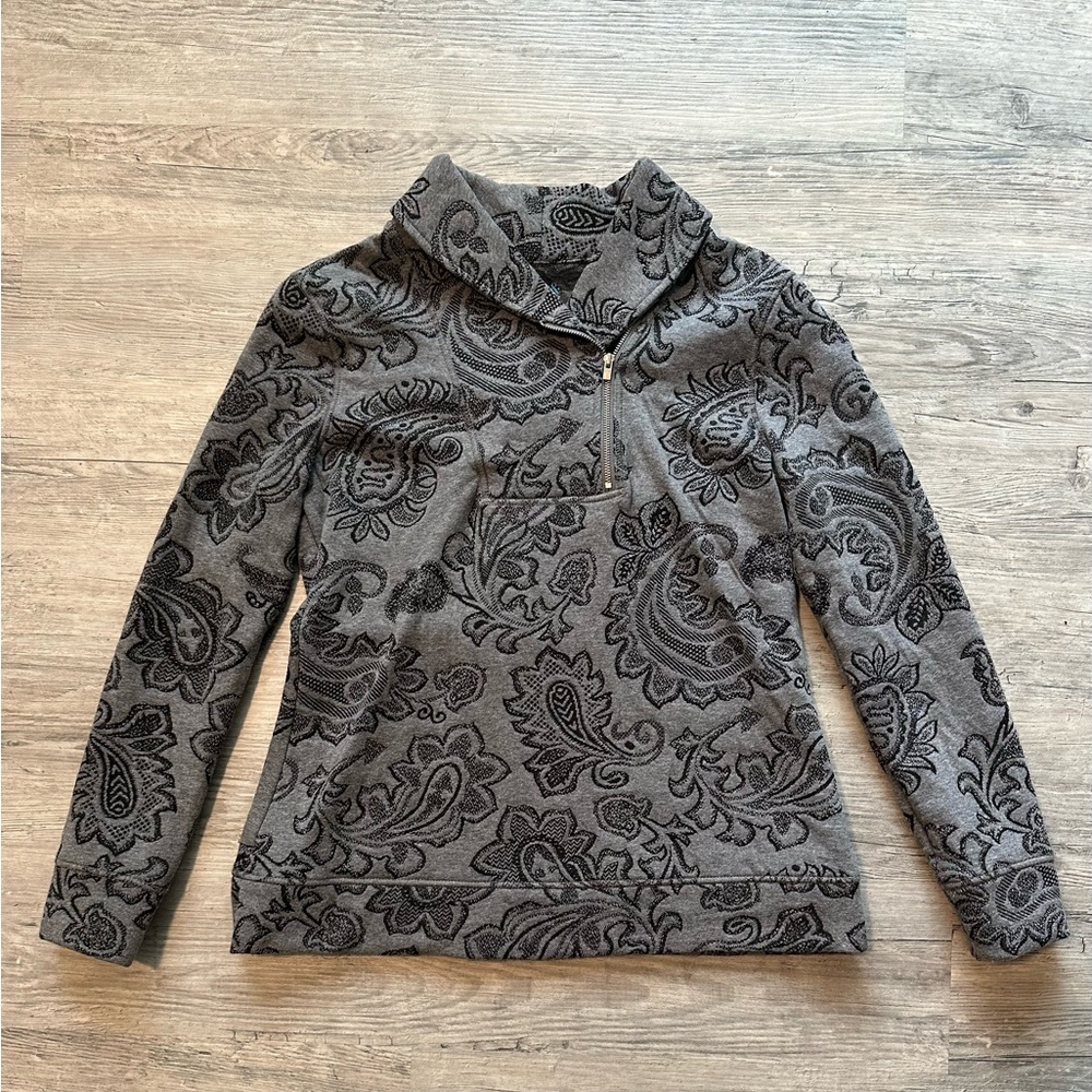 Adorable Gray Pullover